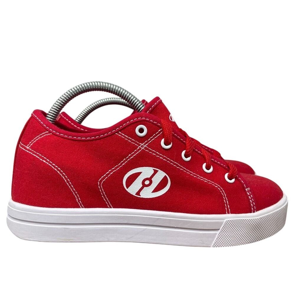 Heelys Youth Size 5 Skate Shoes Red White Canvas Lace Up Pro 20 Low Top HES10456